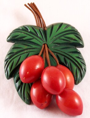 BP164 bakelite coconut bunch/palm pin